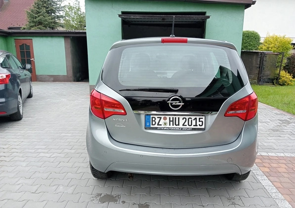 Opel Meriva cena 21800 przebieg: 154000, rok produkcji 2010 z Częstochowa małe 232